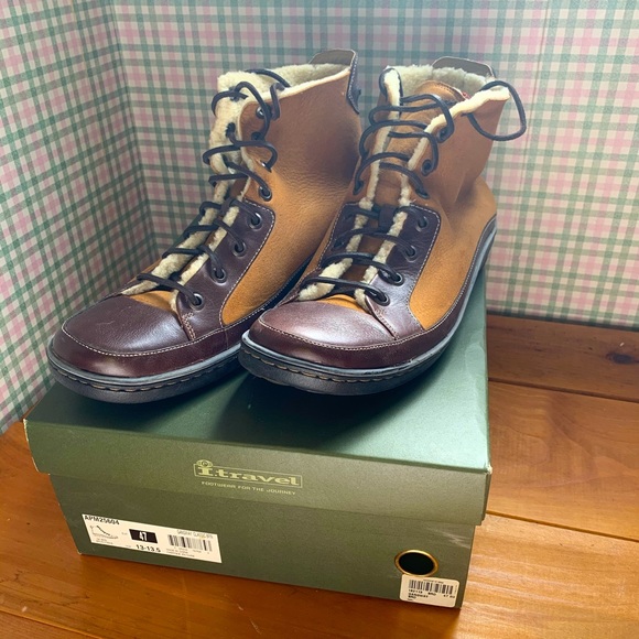 i.travel Other - I. Travel men’s Sherpa lined boots size 13